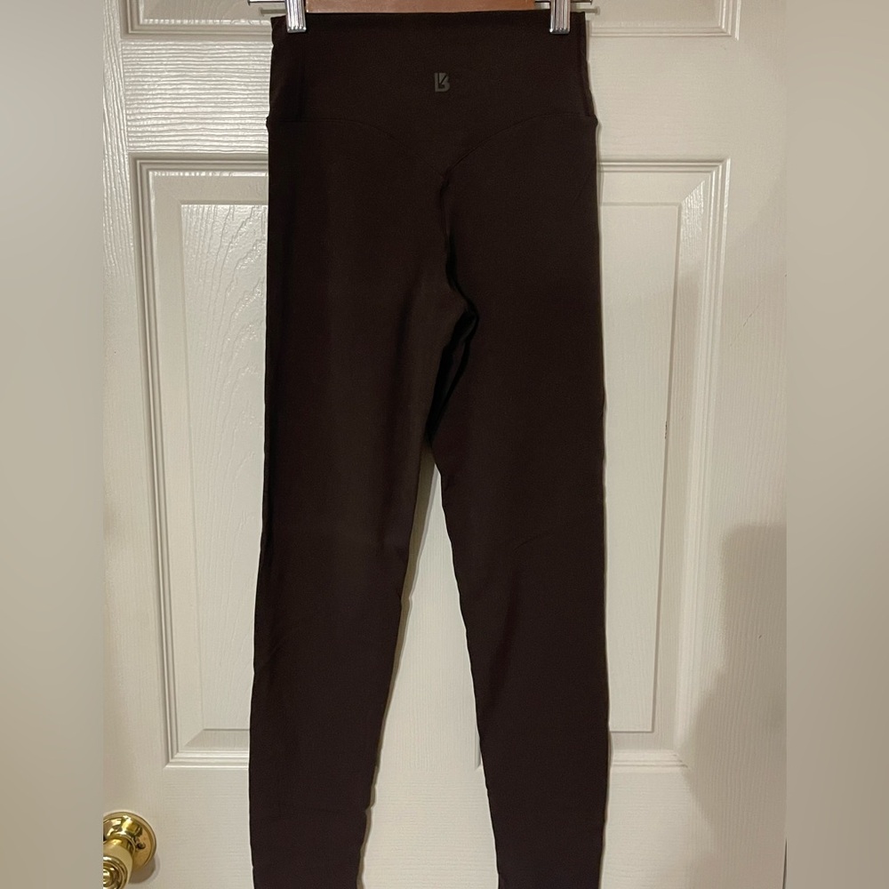 Buff Bunny Leggings size Large New without tags
